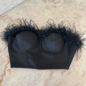 Superdown Ramona Feather Top